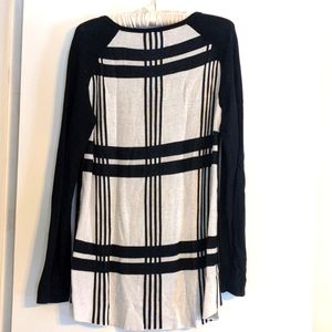 TeeBerry & Weave Juliah Plaid Back Pullover